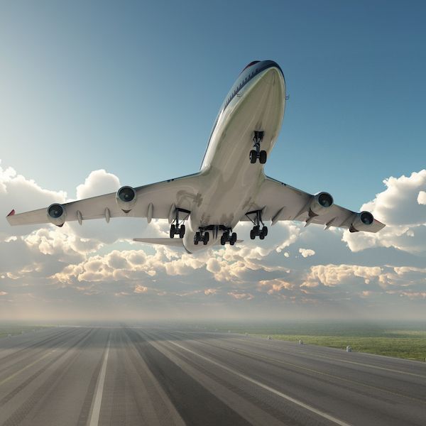2025低空经济： 国内无人机“飞手”人才缺口达100万人！低空经济求才若渴，这